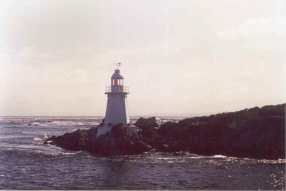 hellsgate.jpg (61103 bytes)